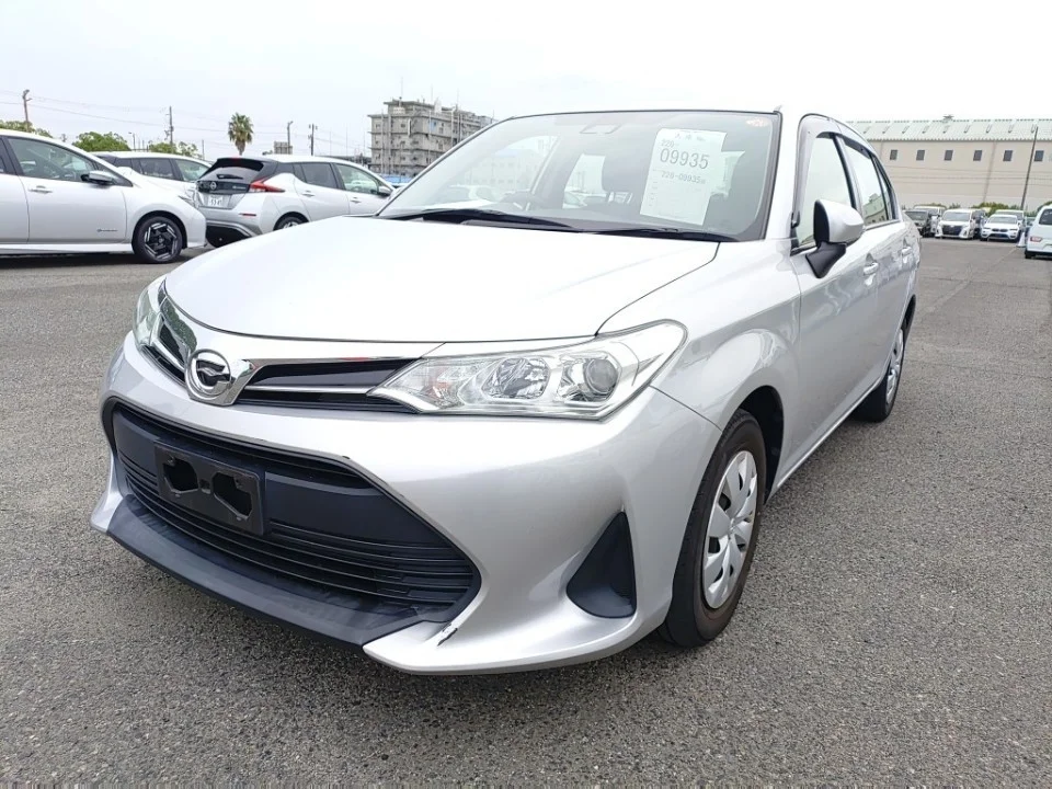 Toyota Corolla Axio NRE160 2019